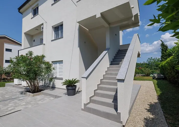 Apartment In Ilo On Krk Island Silo (Krk)