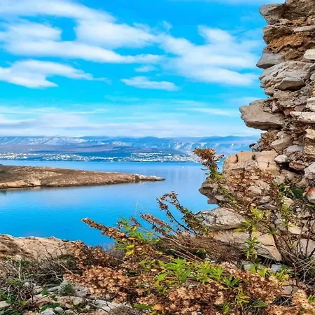Spacious With Private Terrace Near Sea Daire *