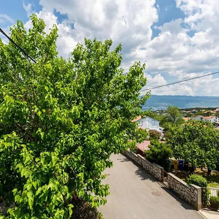 Spacious With Private Terrace Near Sea
